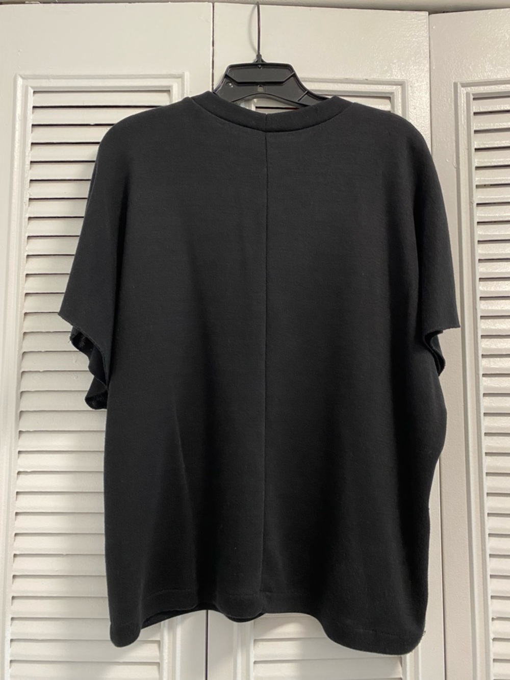 Zara Soft Buttoned Top - Picture 3 of 4